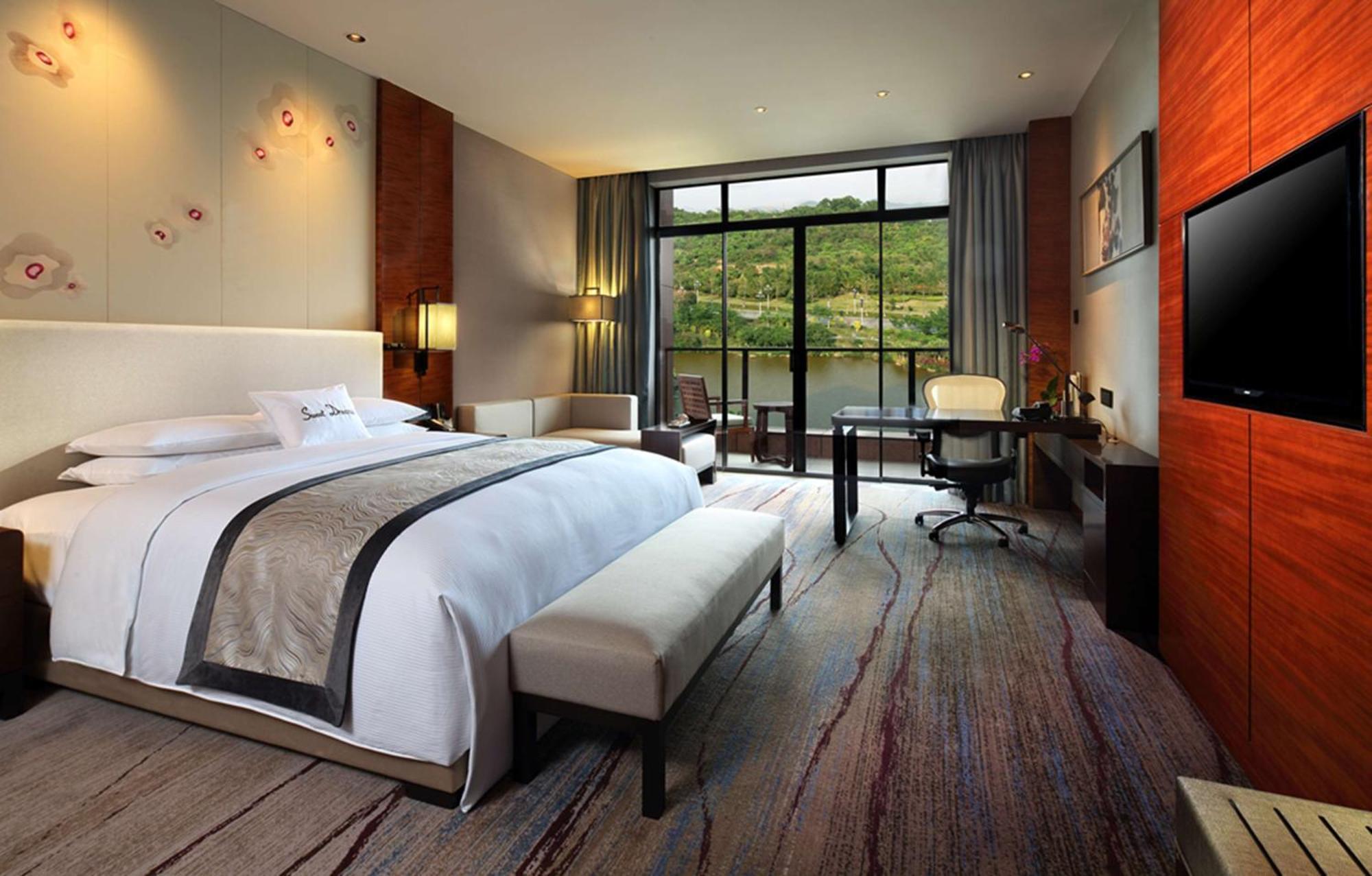 Doubletree By Hilton Guangzhou Science City-Free Shuttle Bus Service During Canton Fair Period Exterior photo